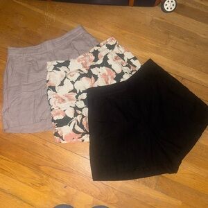 A&F Floral, Black, and Gray Linen- Blend Pull-On Shorts